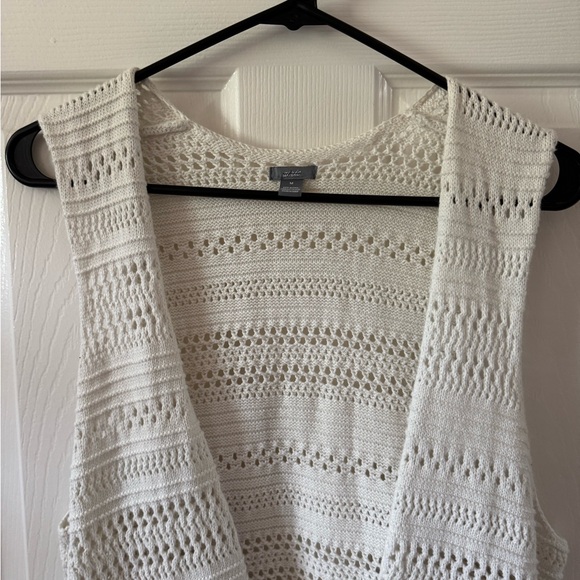 Aerie‎ White Crochet Long Fringe Vest Size Medium - Picture 3 of 8